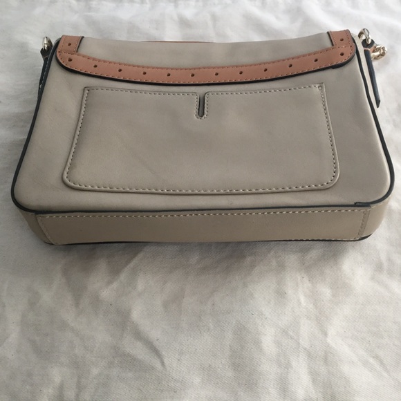 Pour La Victoire beige and tan cross-body bag. - Picture 5 of 8
